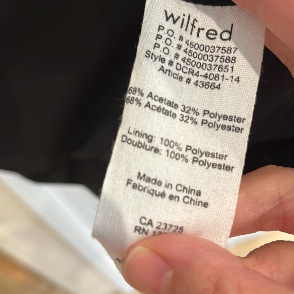 Aritzia Wilfred open from blazer size of 4 - Picture 4 of 4
